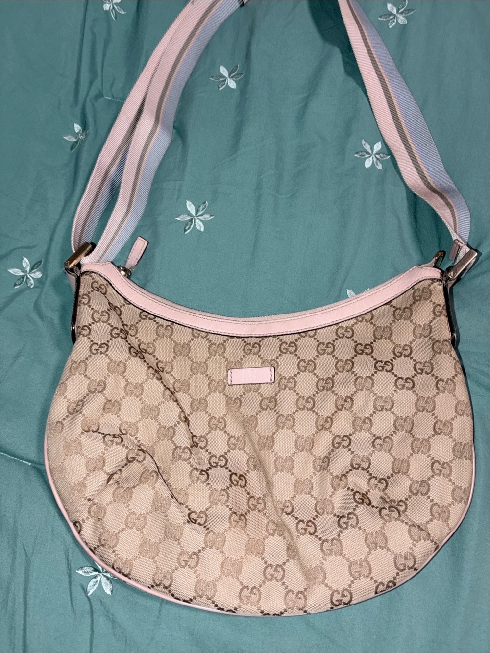 Gucci Beige GG Canvas Hobo with Pink Trim and Strap - Picture 8 of 13